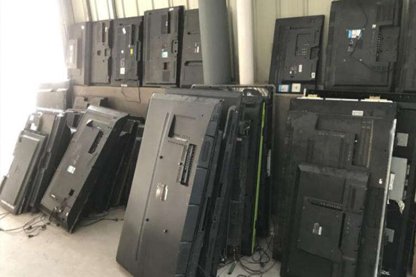 1589851502206576.jpg 300.jpg