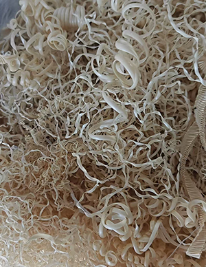 1767512286814532.jpg PEEK刨丝及边角料2.jpg